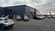 Nissan Juke 1.0 DiG-T N-Connecta 5dr Petrol Hatchback